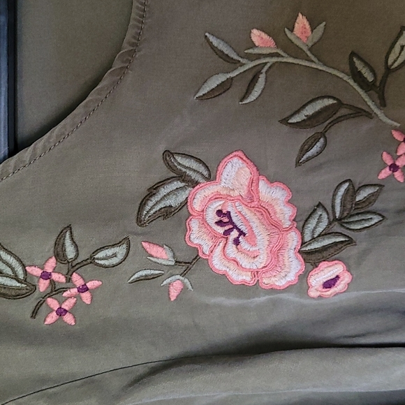 Reitmans size 2X scoop neck top - Picture 3 of 5